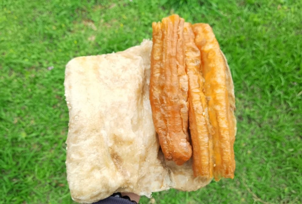 【桃園美食】馬祖大餅/八德無名燒餅：隱藏版素食早餐，八德無名燒餅全台最大燒餅/外帶 @女子的休假計劃