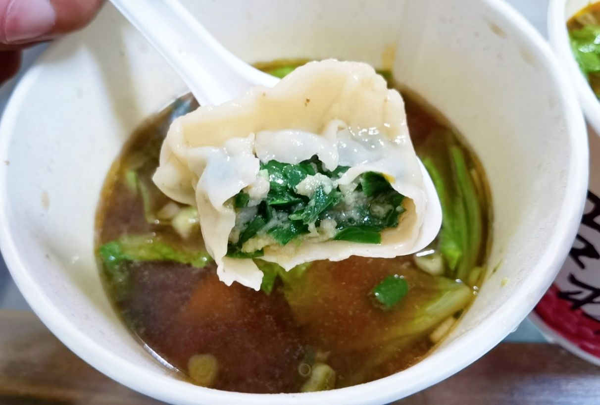 平鎮阿霞牛肉莊|桃園平鎮牛肉麵、牛三寶麵、牛雜麵通通都是70元/外帶 @女子的休假計劃