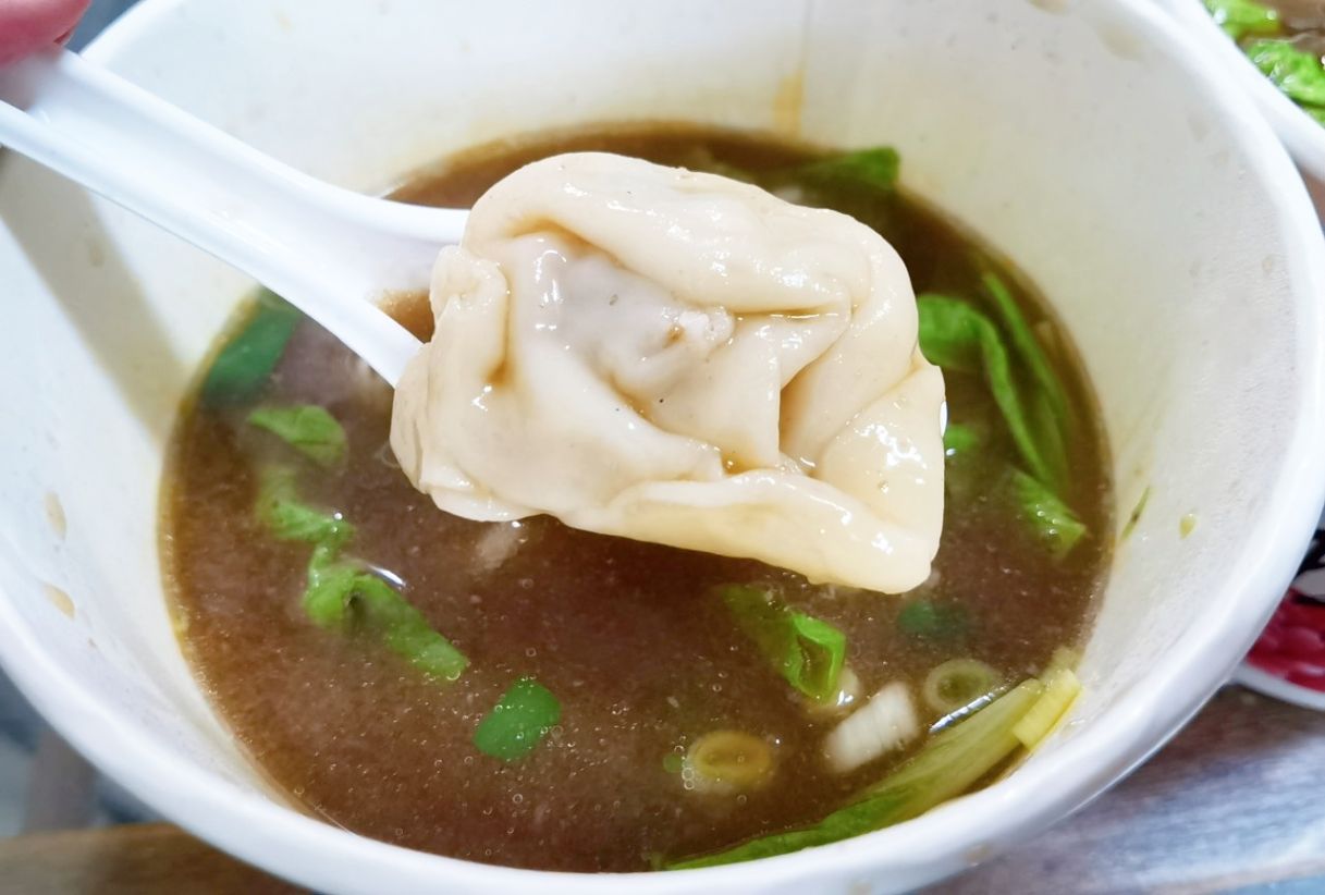 平鎮阿霞牛肉莊|桃園平鎮牛肉麵、牛三寶麵、牛雜麵通通都是70元/外帶 @女子的休假計劃