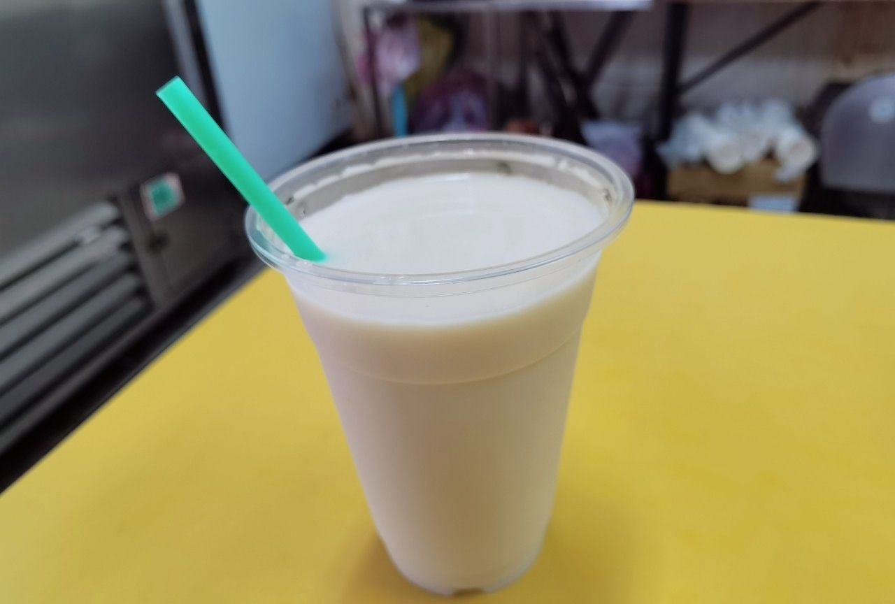 【新莊美食】豐年街世界豆漿大王，新莊早餐必點手工蛋餅配花生湯很推薦/菜單外帶 @女子的休假計劃