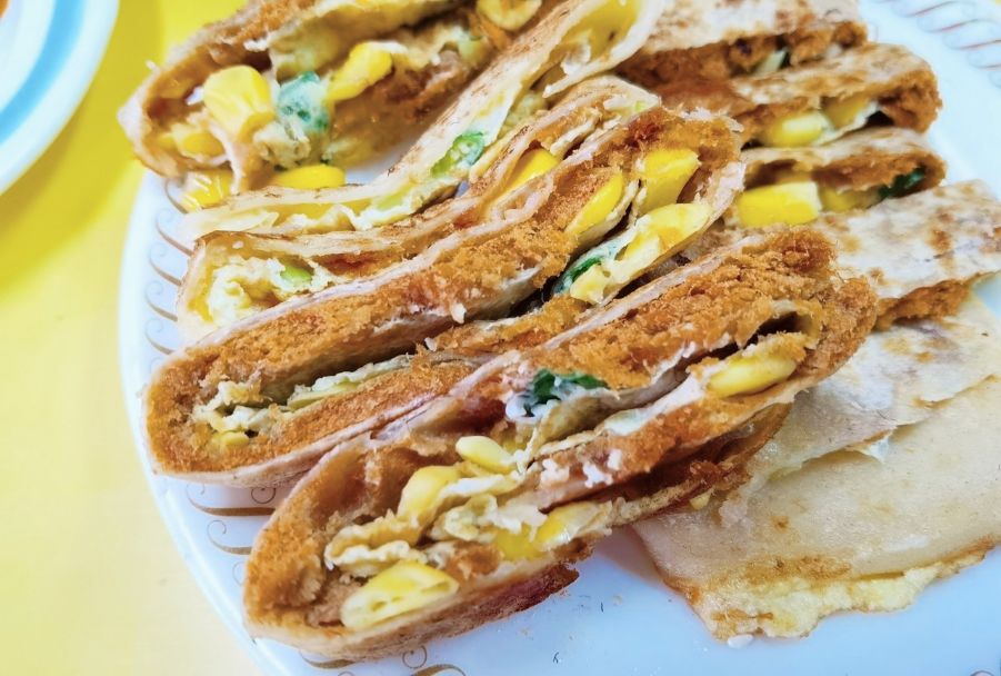 【新莊美食】豐年街世界豆漿大王，新莊早餐必點手工蛋餅配花生湯很推薦/菜單外帶 @女子的休假計劃