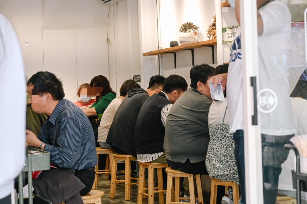 以馬內利鮮魚湯｜百元就可以喝到一整尾新鮮鮮魚湯(外帶) @女子的休假計劃