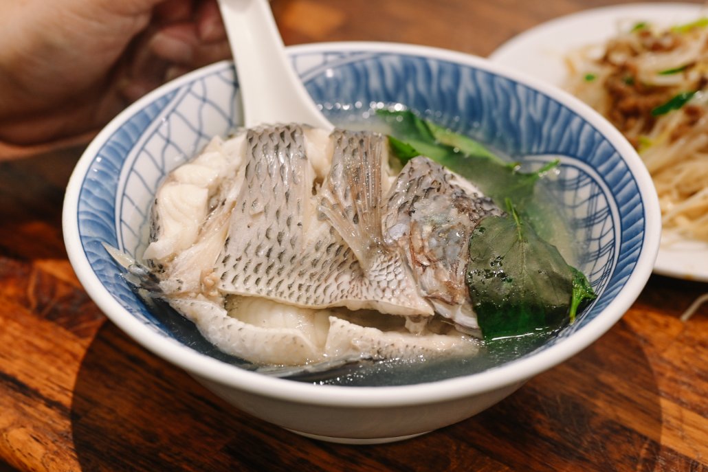 以馬內利鮮魚湯｜110元就可以喝到一整尾新鮮鮮魚湯(外帶) @女子的休假計劃