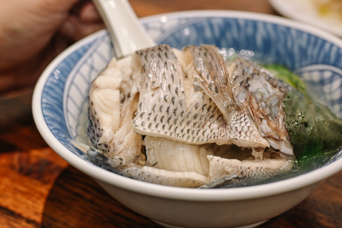 以馬內利鮮魚湯｜百元就可以喝到一整尾新鮮鮮魚湯(外帶) @女子的休假計劃