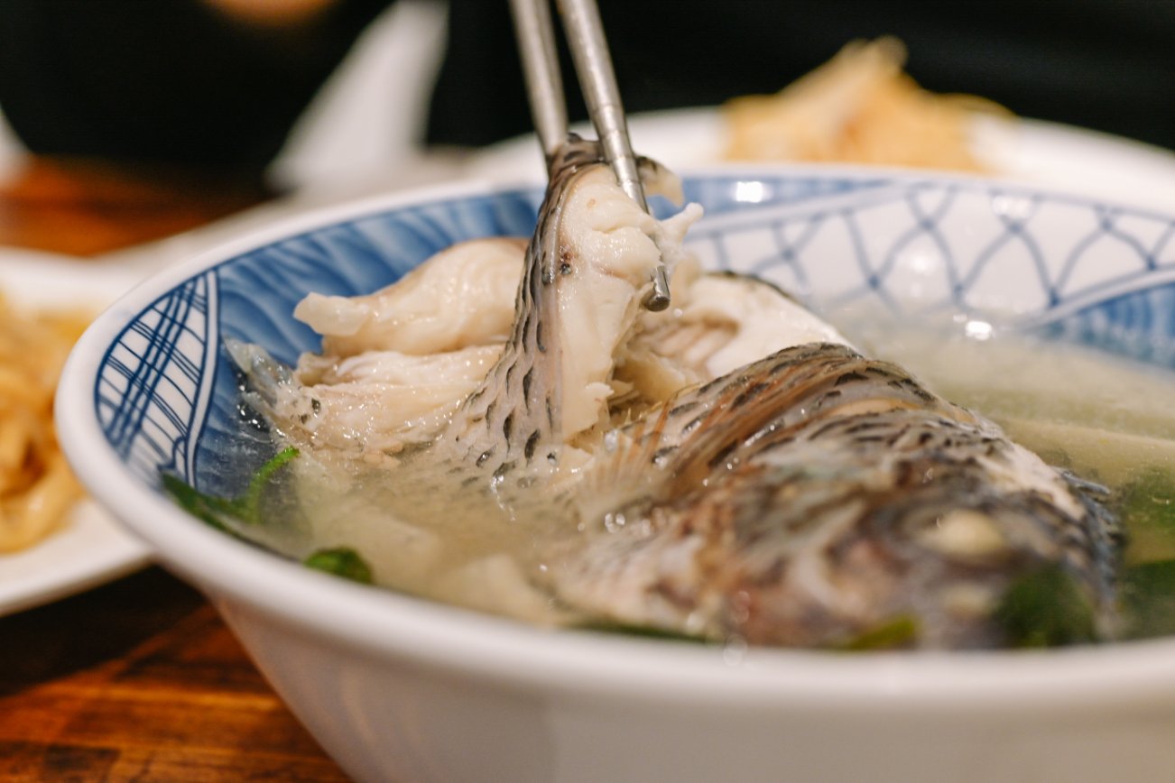 以馬內利鮮魚湯｜百元就可以喝到一整尾新鮮鮮魚湯(外帶) @女子的休假計劃