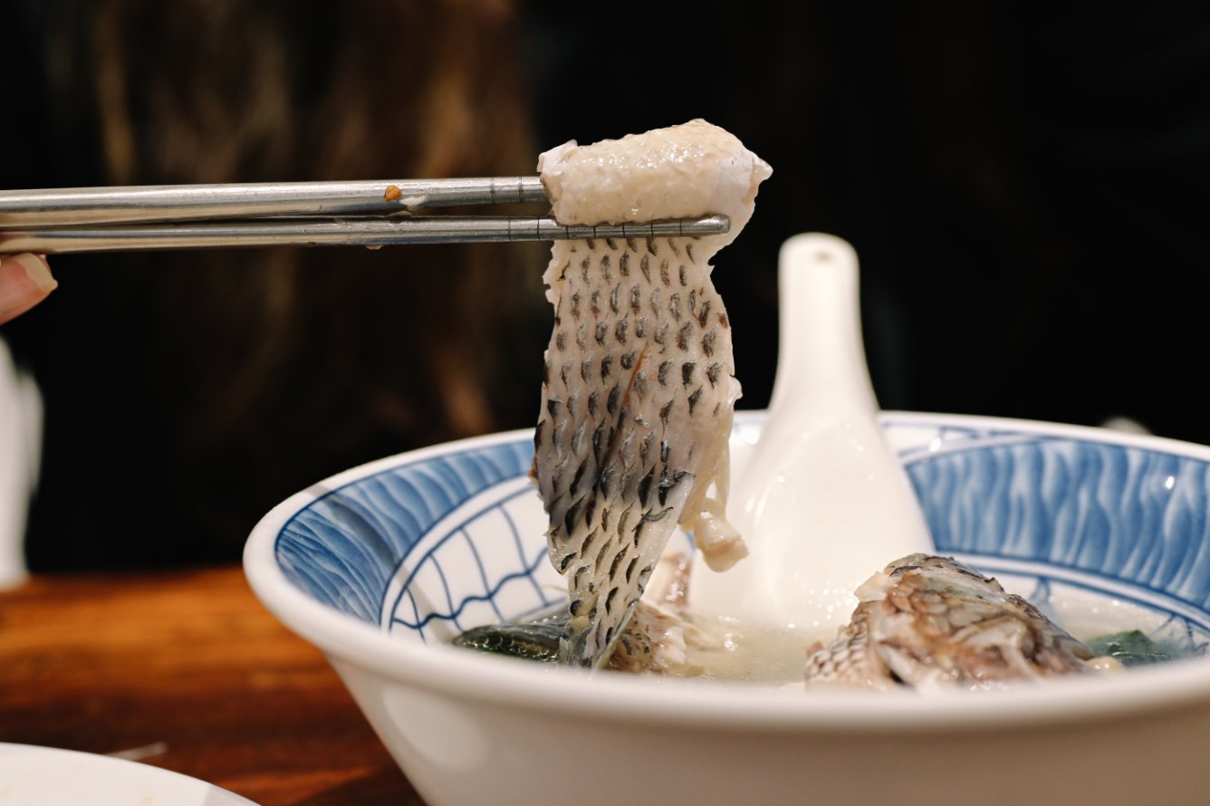以馬內利鮮魚湯｜百元就可以喝到一整尾新鮮鮮魚湯(外帶) @女子的休假計劃