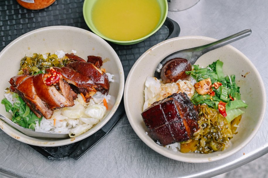 鄭記豬腳飯｜人氣必吃黑金豬腳飯、東坡肉飯，免費湯頭可續(外帶) @女子的休假計劃