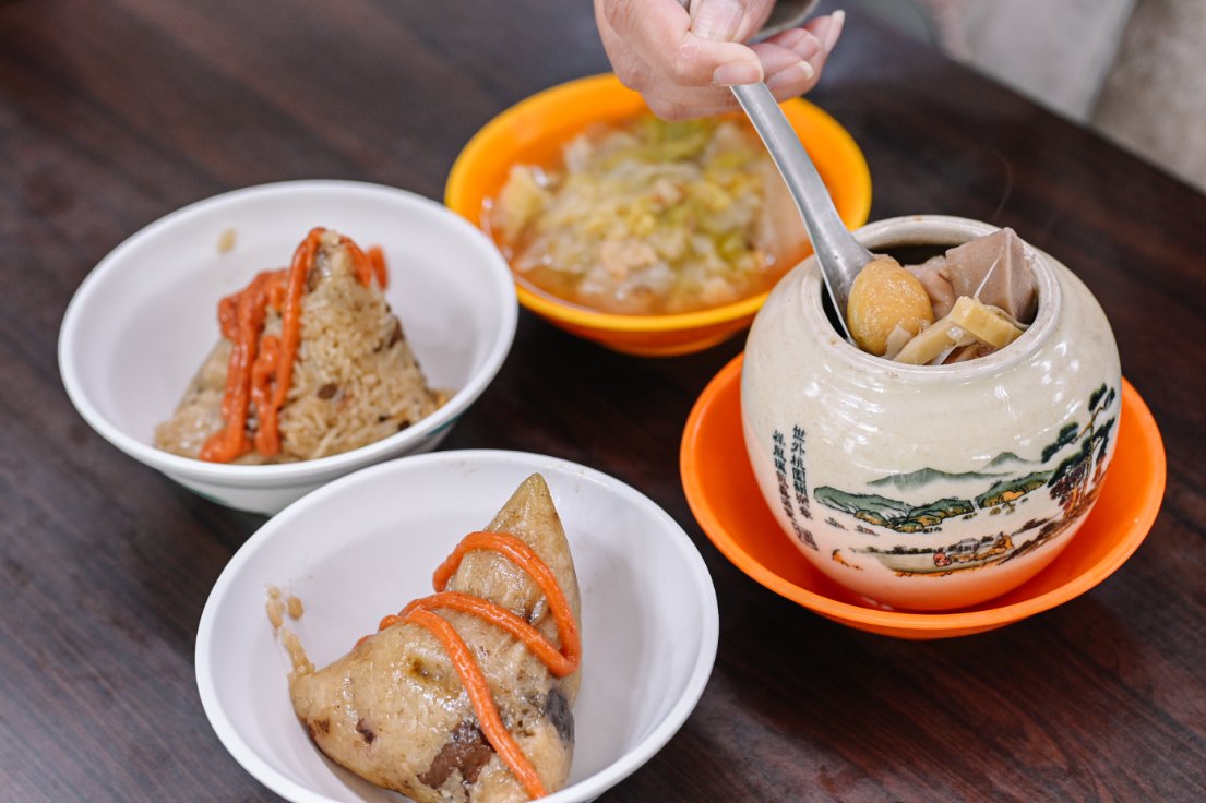南港全成肉粽｜傳統古早味美食，主推控肉飯便當、南北部粽、佛跳牆(外帶) @女子的休假計劃