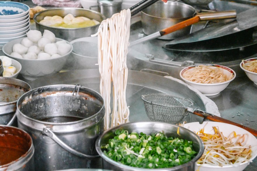 【古亭美食】金華麵店｜台北老字號50年老店，激推雙醬麵/菜單外帶 @女子的休假計劃