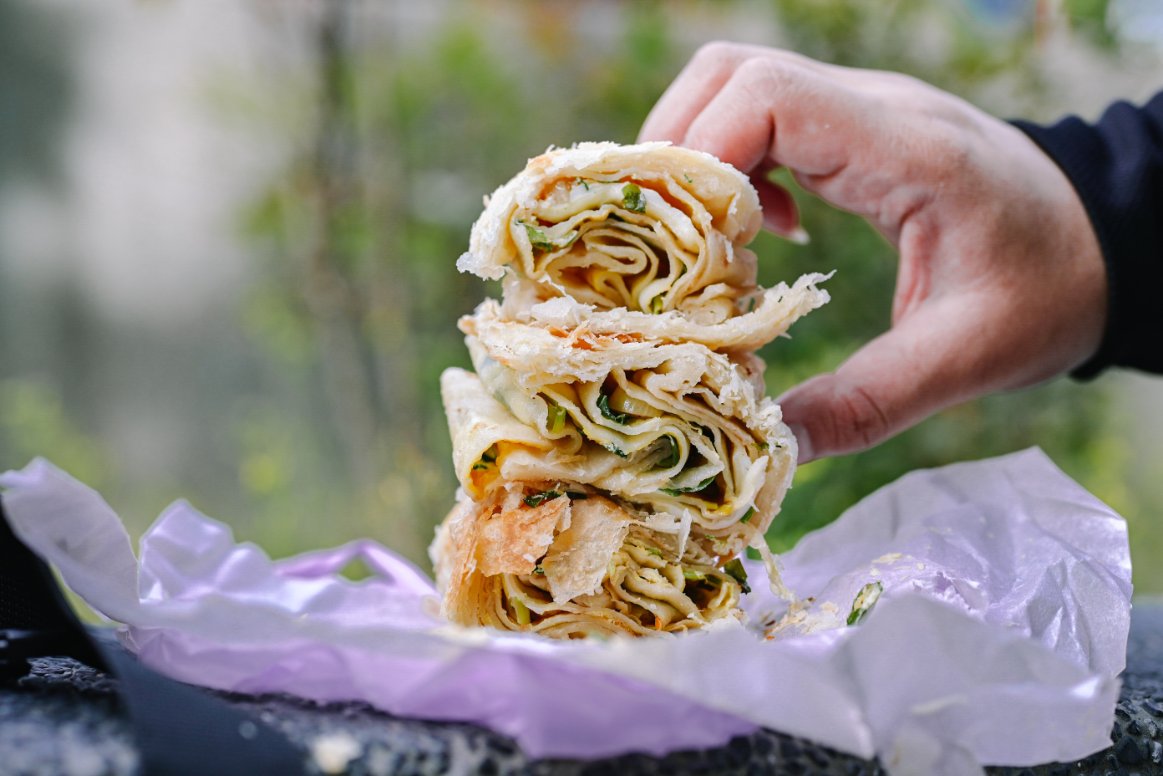 阿華師豆漿店|桃園燒餅油條蛋餅排隊美食，桃園豆漿店推薦/外帶 @女子的休假計劃