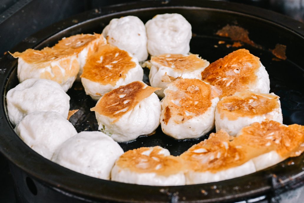 南門林記水煎包｜需拿號碼牌排隊美食，桃園南門市場美食/外帶 @女子的休假計劃