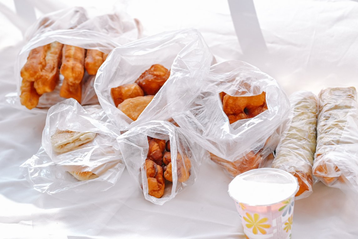 熊記燒餅油條專賣店｜一周只營業四天超人氣排隊美食/新莊廟街早餐美食/外帶 @女子的休假計劃