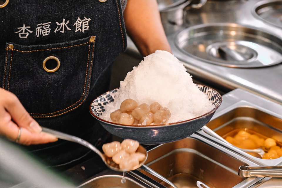 【台北甜點美食】杏福冰館，晴光市場芋頭牛奶冰推薦，中山國小站美食/杏福冰館菜單 @女子的休假計劃