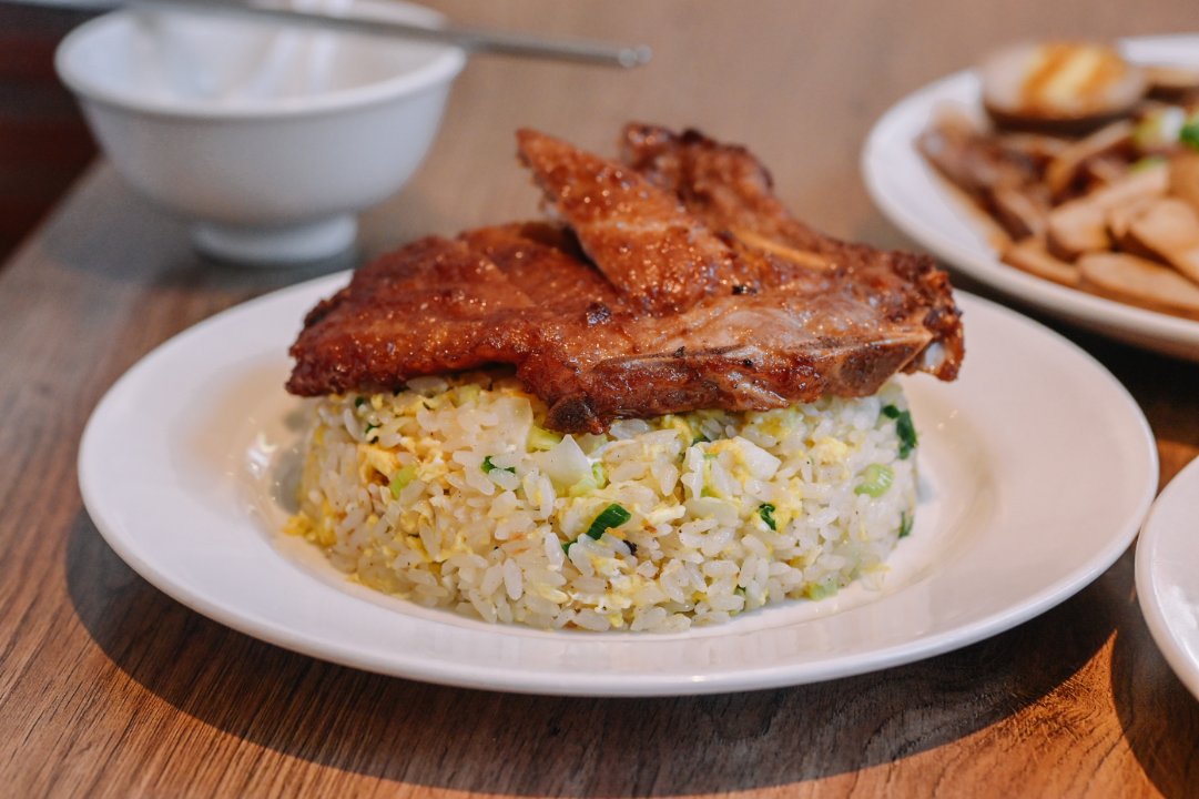 黑殿飯店右岸店｜50年老字號黑店排骨飯(外帶) @女子的休假計劃