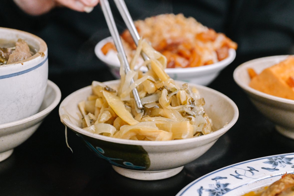 【三重美食】今大滷肉飯，評價破萬三重美食小吃(外帶) @女子的休假計劃