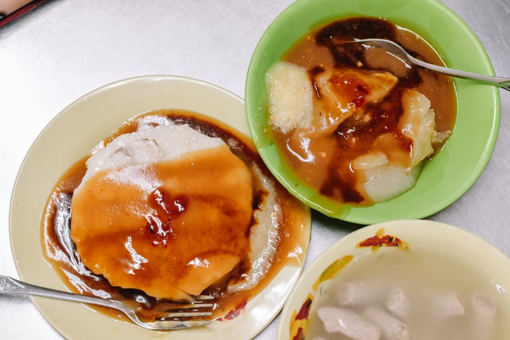 陳記肉圓油粿｜在地排隊美食小吃，三重台北橋站肉圓油粿肉粽四神湯推薦/外帶 @女子的休假計劃