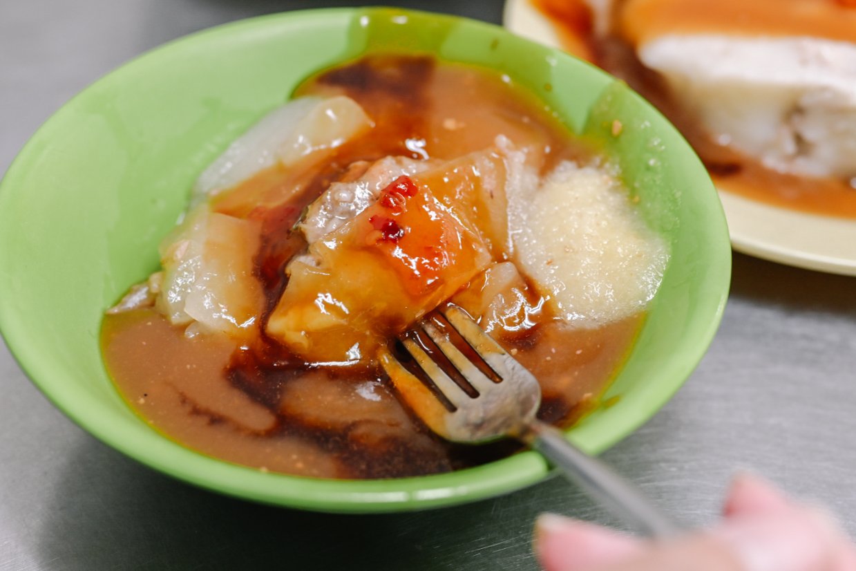 陳記肉圓油粿｜在地排隊美食小吃，三重台北橋站肉圓油粿肉粽四神湯推薦/外帶 @女子的休假計劃