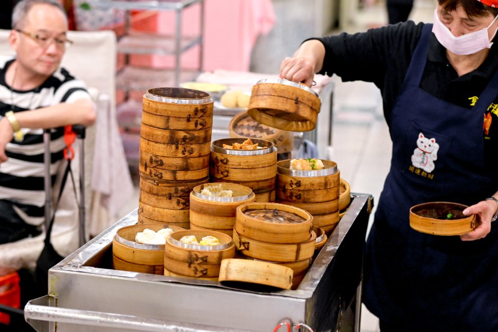 金獅樓｜台北懷舊港式飲茶茶餐廳，港點推車、KTV包廂，台北港點推車推薦(外帶) @女子的休假計劃