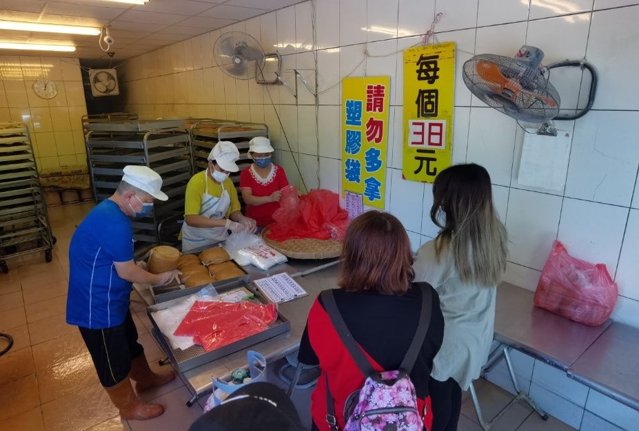 【南投埔里美食】大城黑糖饅頭，全台最大黑糖饅頭/饅頭外帶 @女子的休假計劃