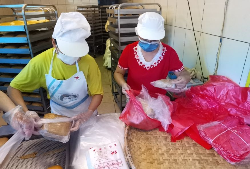 【南投埔里美食】大城黑糖饅頭，全台最大黑糖饅頭/饅頭外帶 @女子的休假計劃