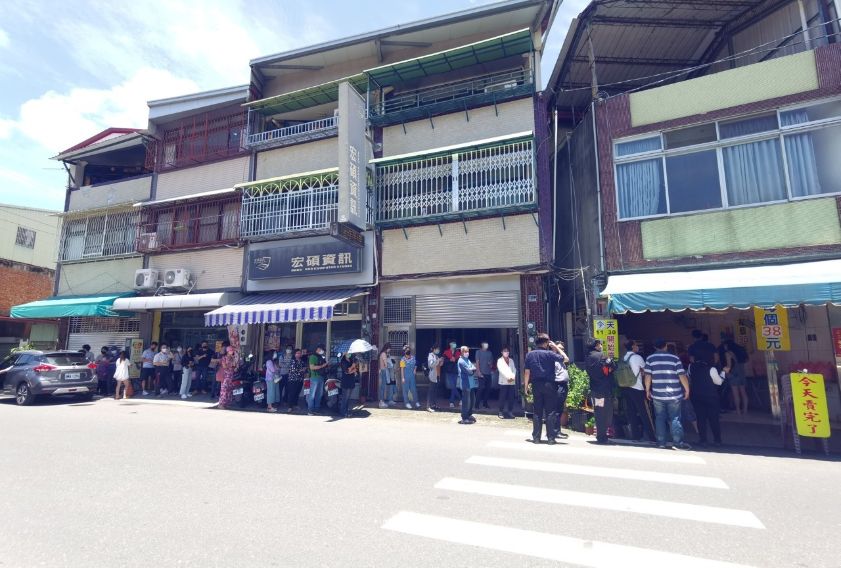 【南投埔里美食】大城黑糖饅頭，全台最大黑糖饅頭/饅頭外帶 @女子的休假計劃