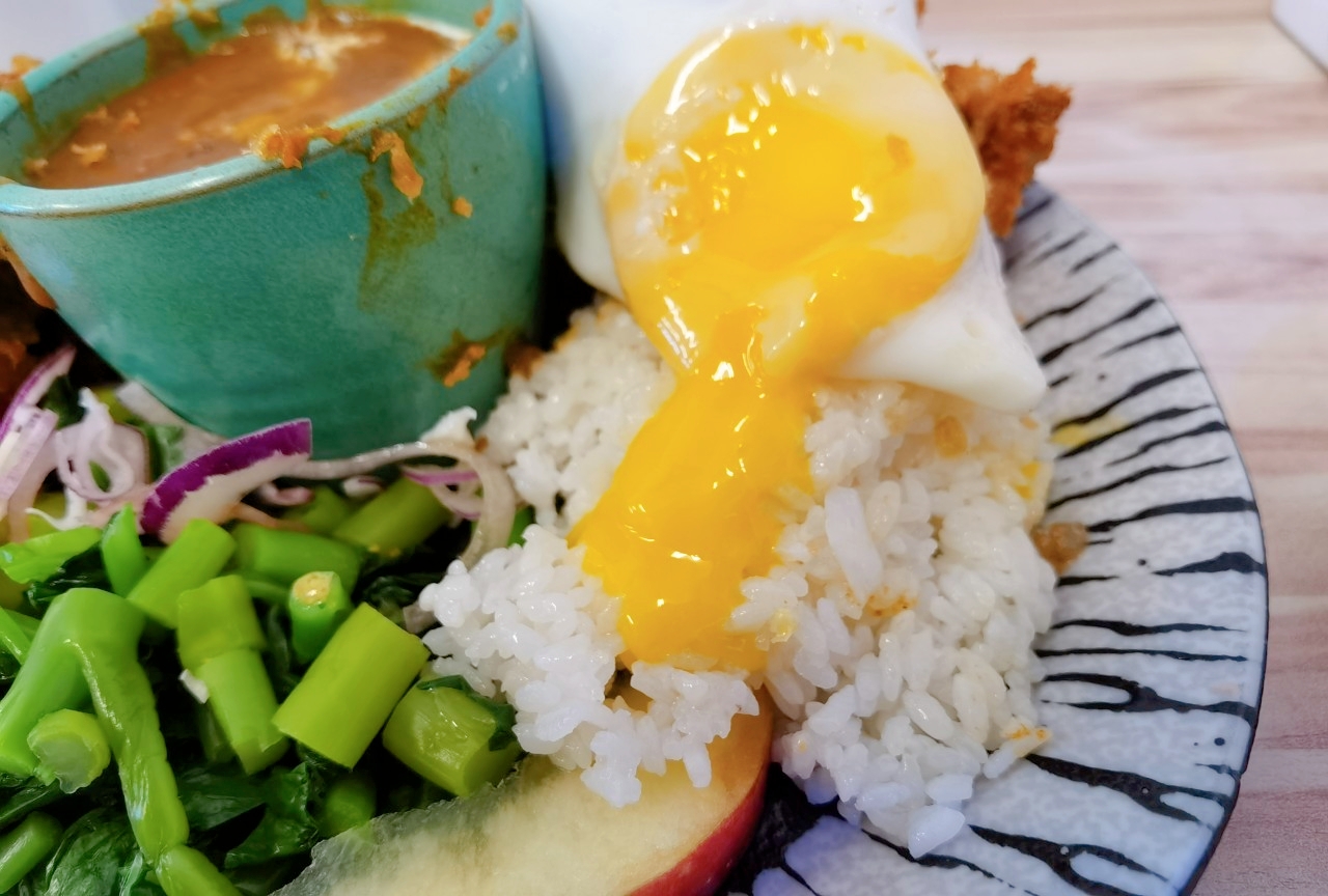 【台北晴光市場美食】十巷咖哩可無限續飯續咖哩醬/中山國小站美食/外帶 @女子的休假計劃