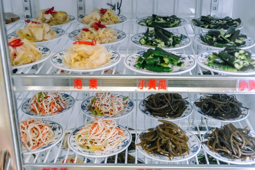 老山東牛肉麵，超過一甲子老店，米其林必比登推薦，西門町萬年大樓美食/外帶 @女子的休假計劃