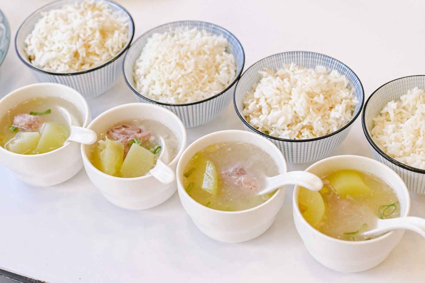 【永和美食】水上米：一人餐桌旅行泰國料理，外帶餐盒也很泰！ @女子的休假計劃