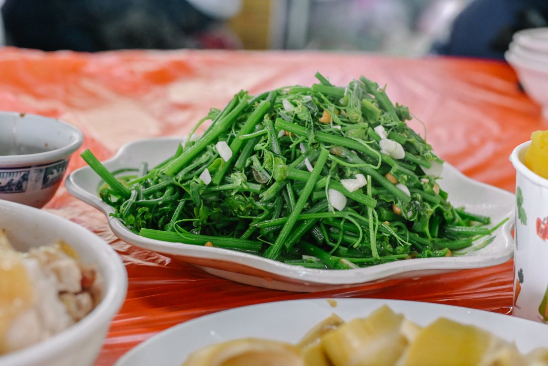 青菜園｜陽明山美食竹子湖土雞推薦，可訂位附停車場(外帶) @女子的休假計劃