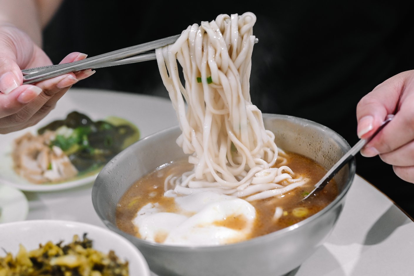 潮州街林記牛肉麵｜巷弄內低調美食可續湯，老饕常客一周吃三次(外帶) @女子的休假計劃