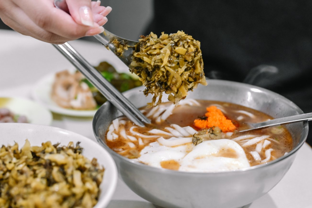 潮州街林記牛肉麵｜巷弄內低調美食可續湯，老饕常客一周吃三次(外帶) @女子的休假計劃