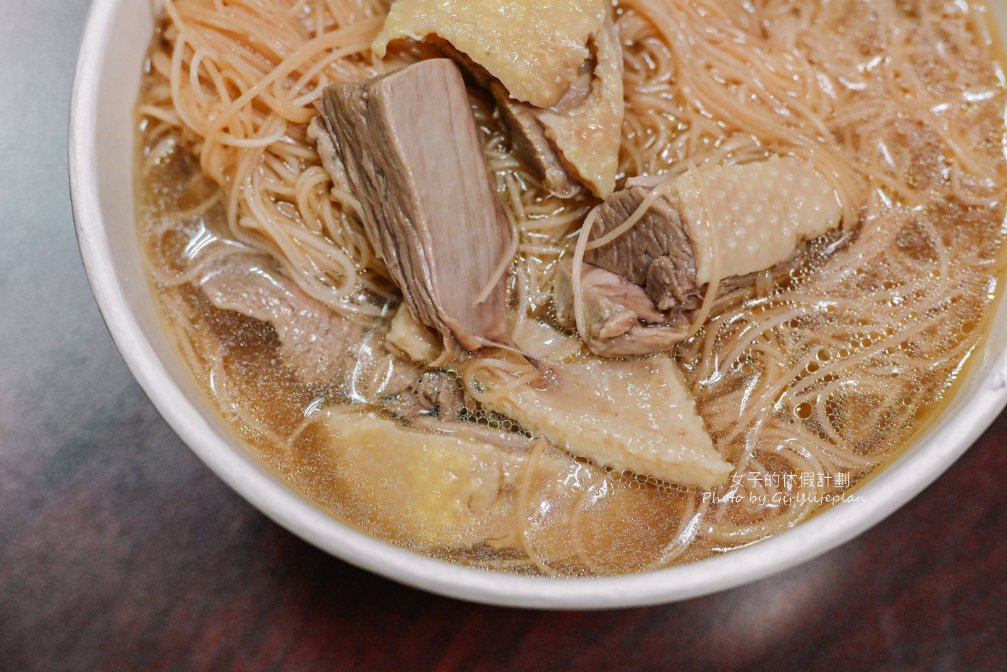 香霖當歸鴨，賣到凌晨宵夜美食！一碗50元的當歸鴨40元炒米血人氣必吃/外帶 @女子的休假計劃