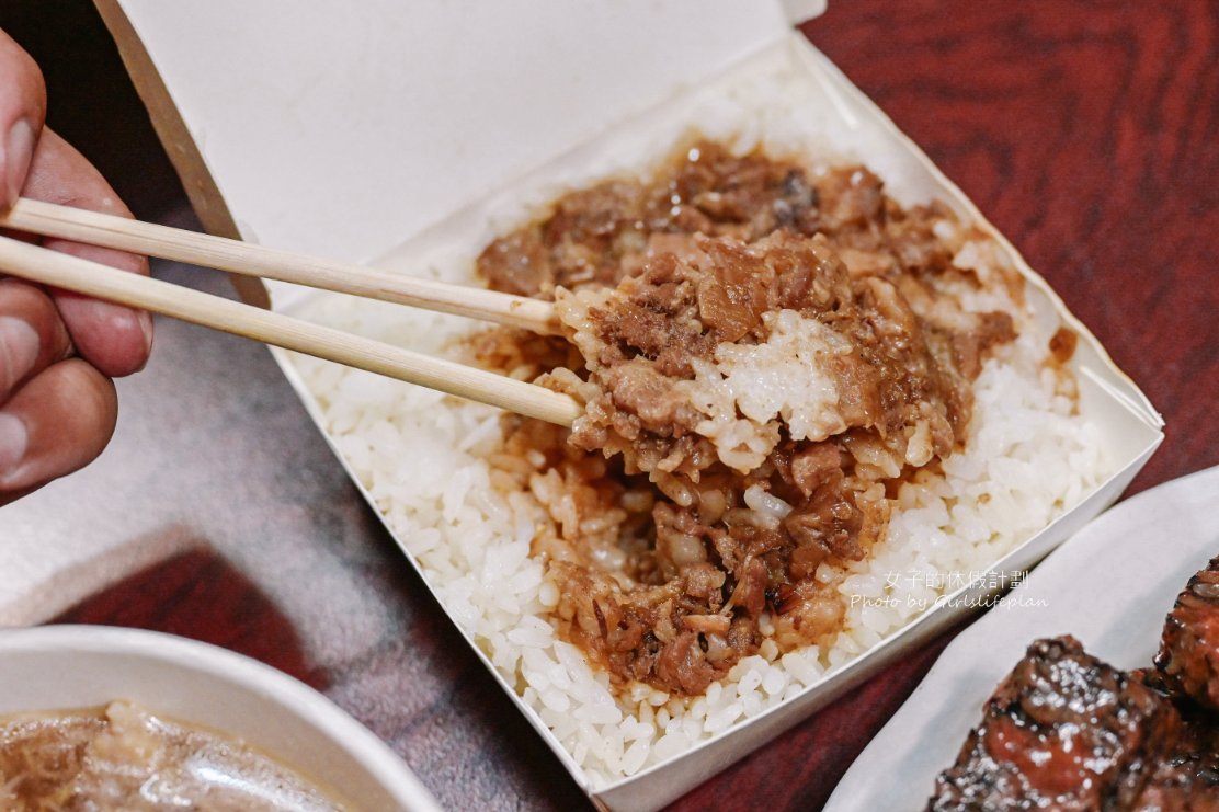 香霖當歸鴨，賣到凌晨宵夜美食！一碗50元的當歸鴨40元炒米血人氣必吃/外帶 @女子的休假計劃