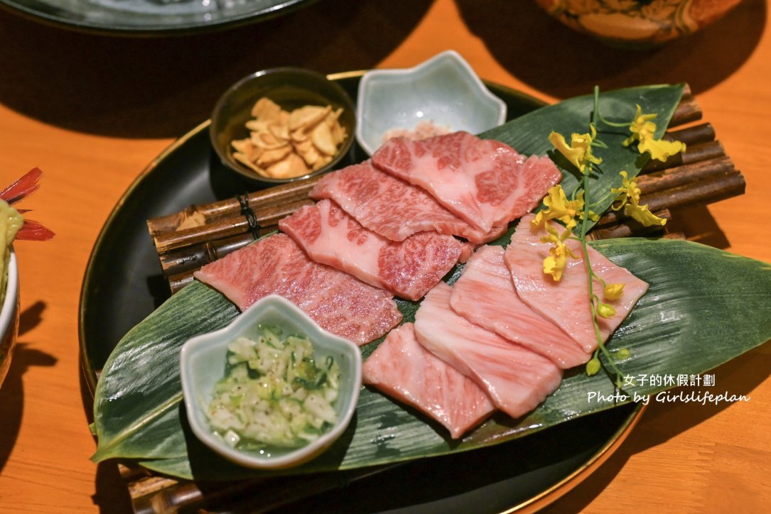 漁師小料理 | 生魚片海鮮丼飯超推薦，點丼飯免費送你味噌魚湯，可單點也可無菜單料理/桃園美食 @女子的休假計劃