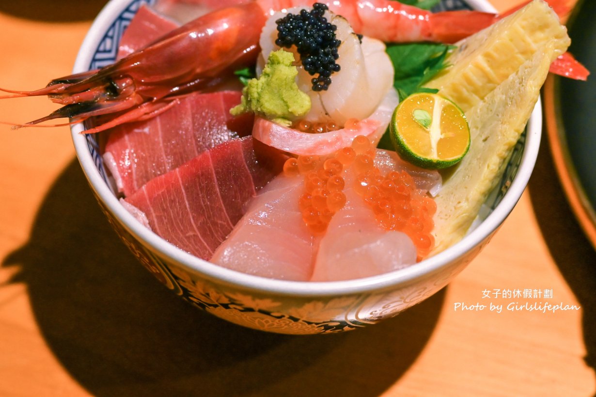 漁師小料理 | 生魚片海鮮丼飯超推薦，點丼飯免費送你味噌魚湯，可單點也可無菜單料理/桃園美食 @女子的休假計劃