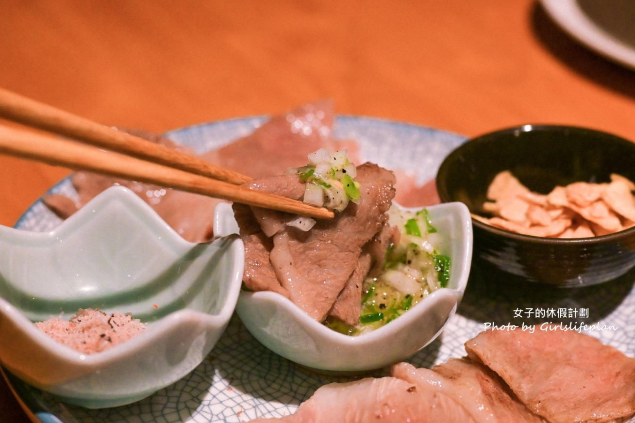 漁師小料理 | 生魚片海鮮丼飯超推薦，點丼飯免費送你味噌魚湯，可單點也可無菜單料理/桃園美食 @女子的休假計劃