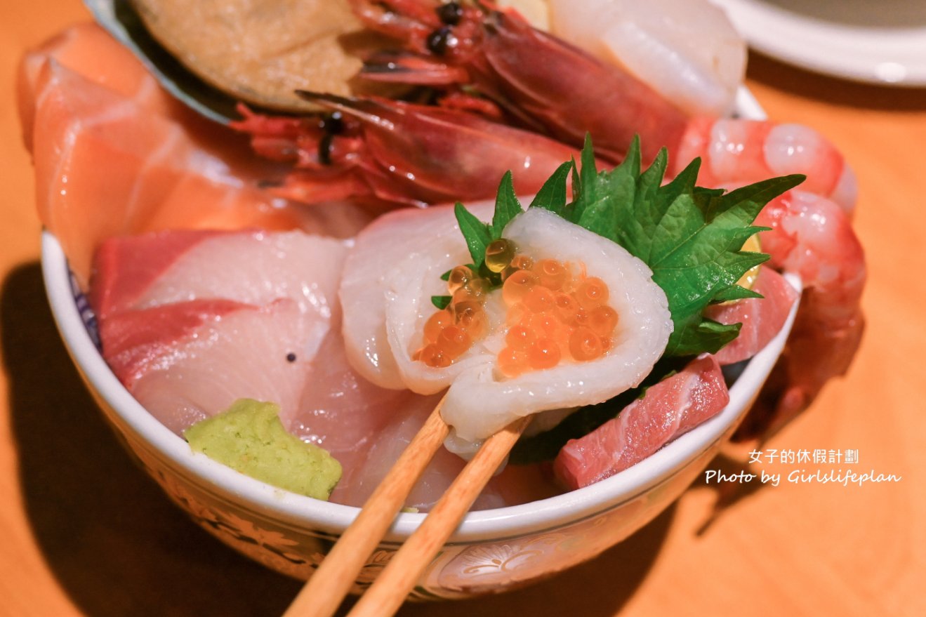 漁師小料理 | 生魚片海鮮丼飯超推薦，點丼飯免費送你味噌魚湯，可單點也可無菜單料理/桃園美食 @女子的休假計劃