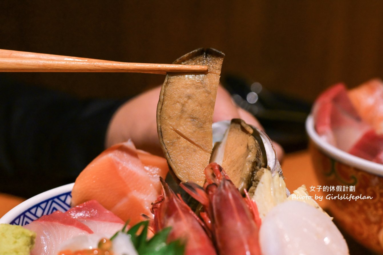 漁師小料理 | 生魚片海鮮丼飯超推薦，點丼飯免費送你味噌魚湯，可單點也可無菜單料理/桃園美食 @女子的休假計劃