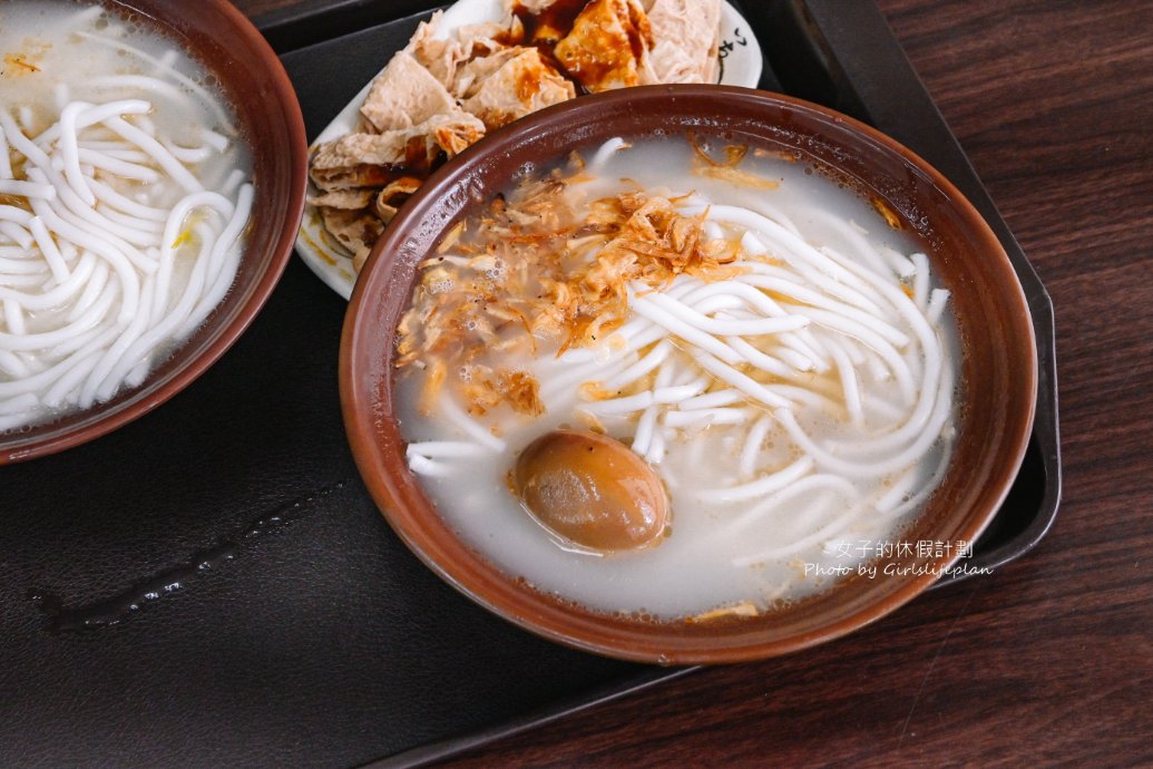 環南米苔目｜黑白切米苔米30元、燙青菜魯肉飯20元(菜單) @女子的休假計劃