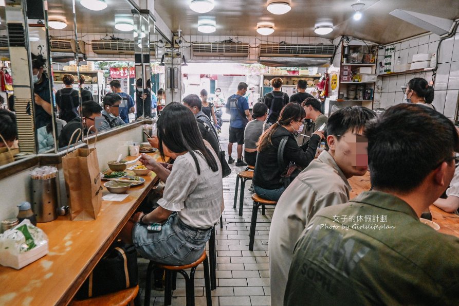 天天利美食坊，網友激推人氣必吃半熟蛋滷肉飯必點/外帶 @女子的休假計劃