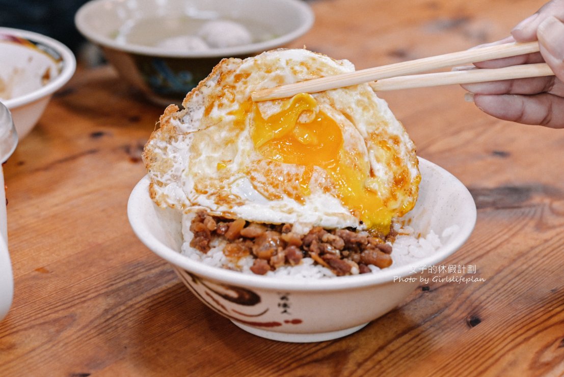 天天利美食坊，網友激推人氣必吃半熟蛋滷肉飯必點/外帶 @女子的休假計劃