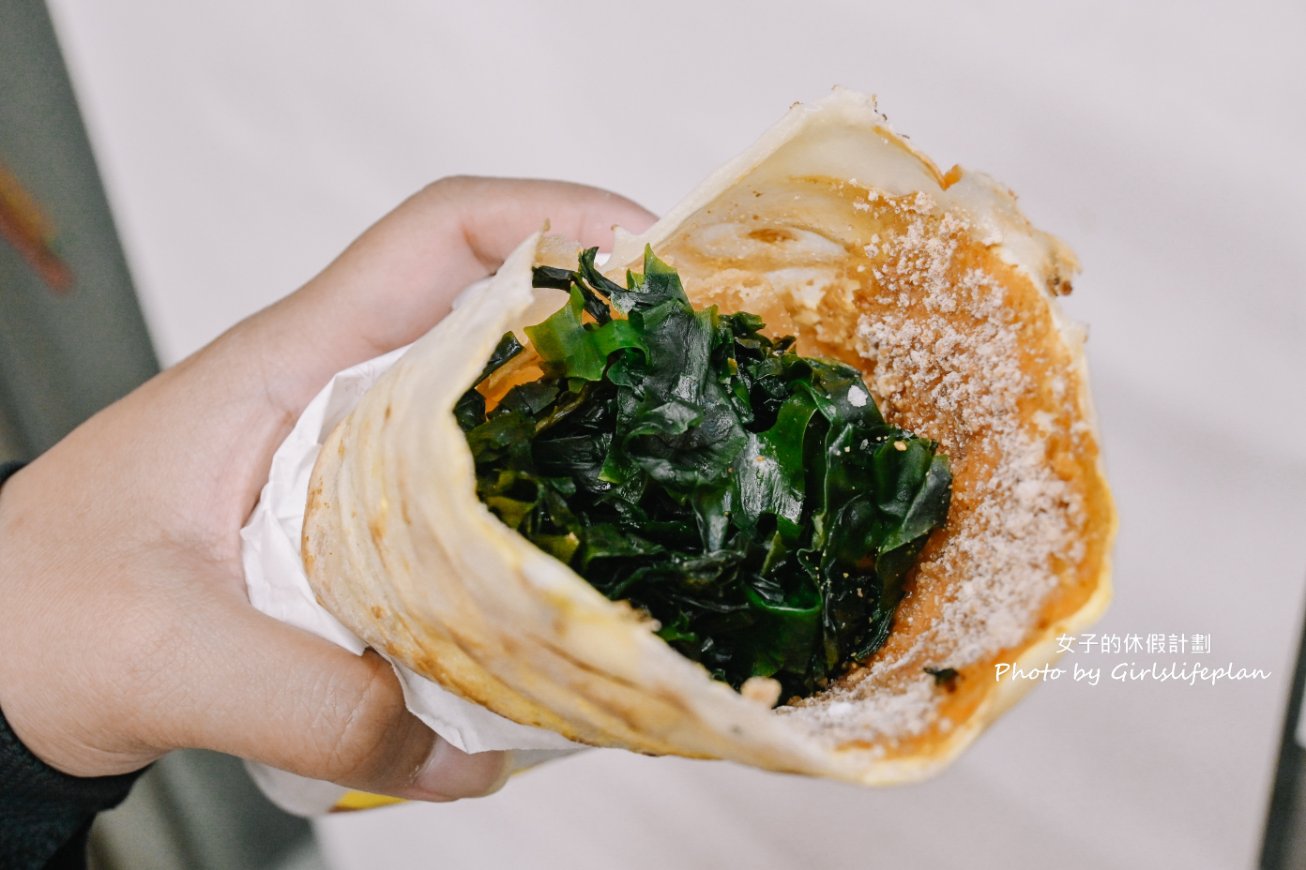 【板橋美食】醜女青草茶（一三五不賣餅），夜市隱藏版小吃巨無霸脆餅/外帶 @女子的休假計劃