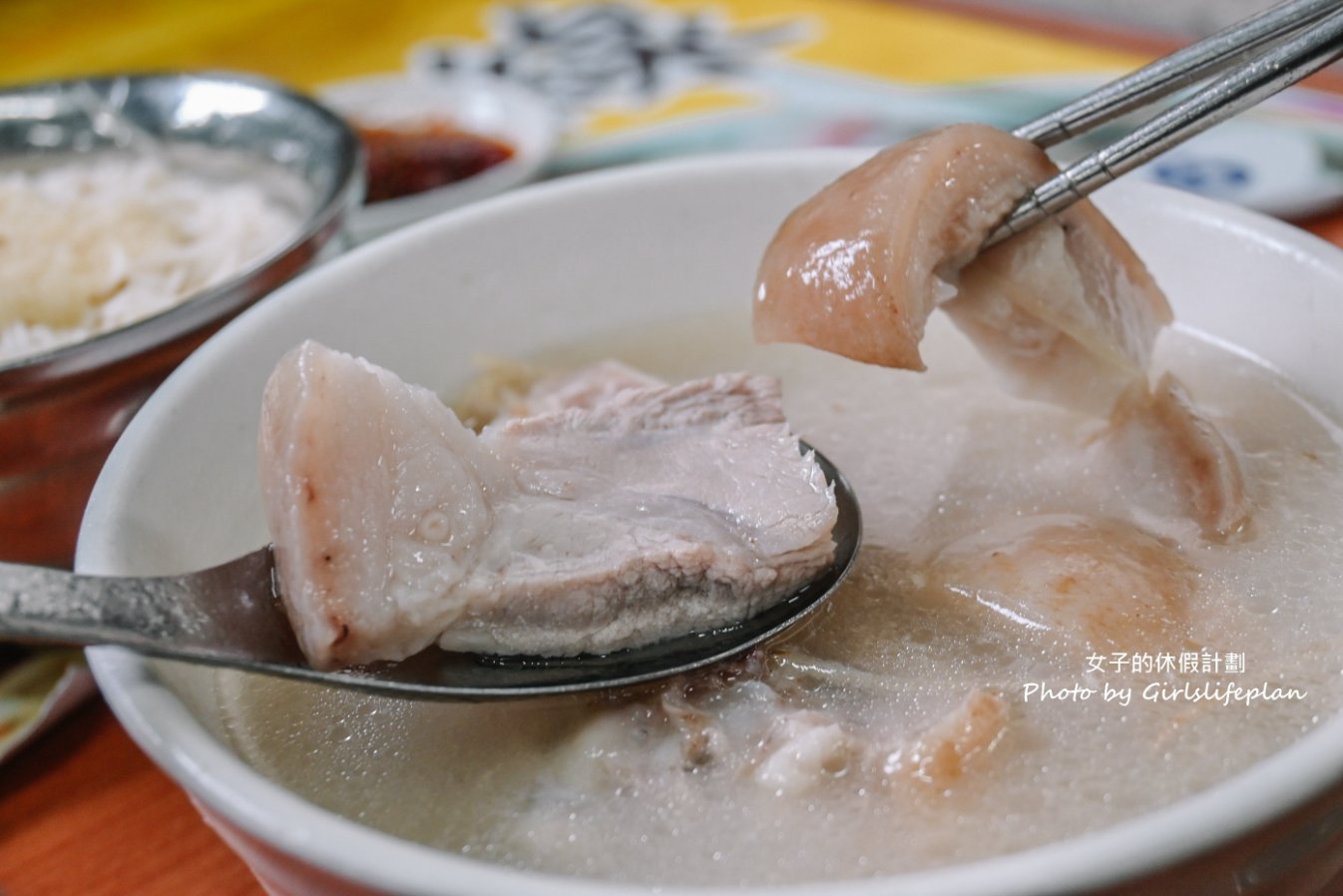 許仔豬腳麵線｜大稻埕美食推薦韓國白鍾元街頭美食鬥士(外帶) @女子的休假計劃