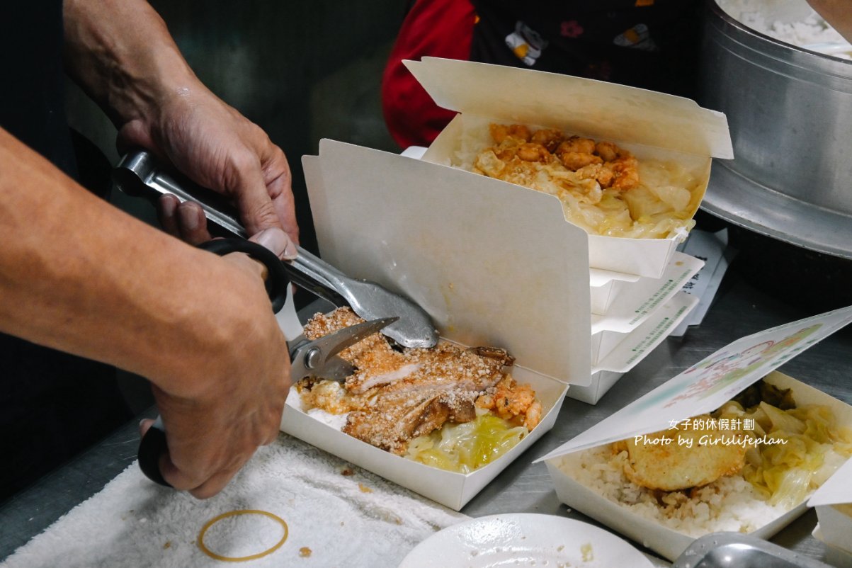 天天鮮排骨飯｜超人氣排隊巷弄美食(外帶) @女子的休假計劃