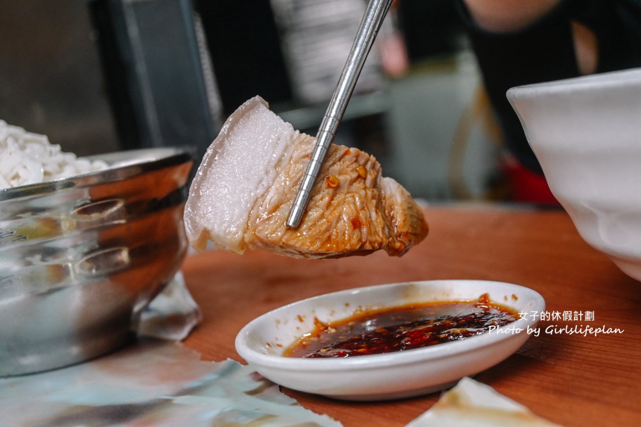 許仔豬腳麵線｜大稻埕美食推薦，韓國白鍾元街頭美食鬥士(外帶) @女子的休假計劃