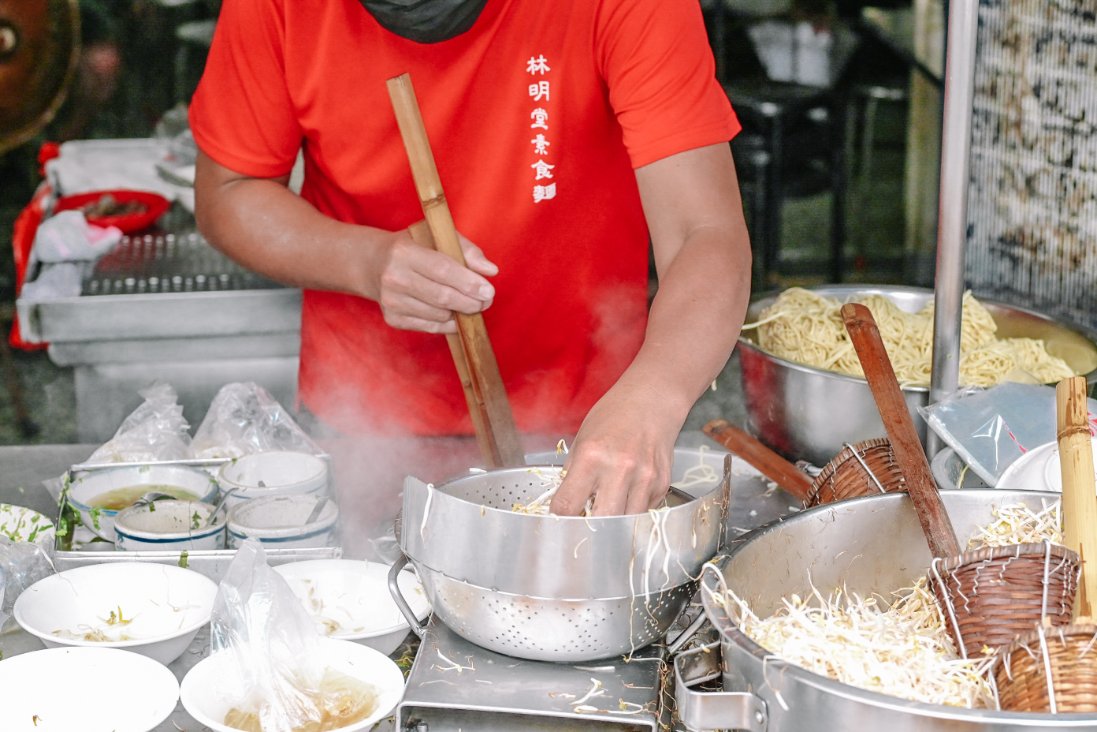 林明堂素食麵｜超大份豆芽菜只要10元(外帶) @女子的休假計劃