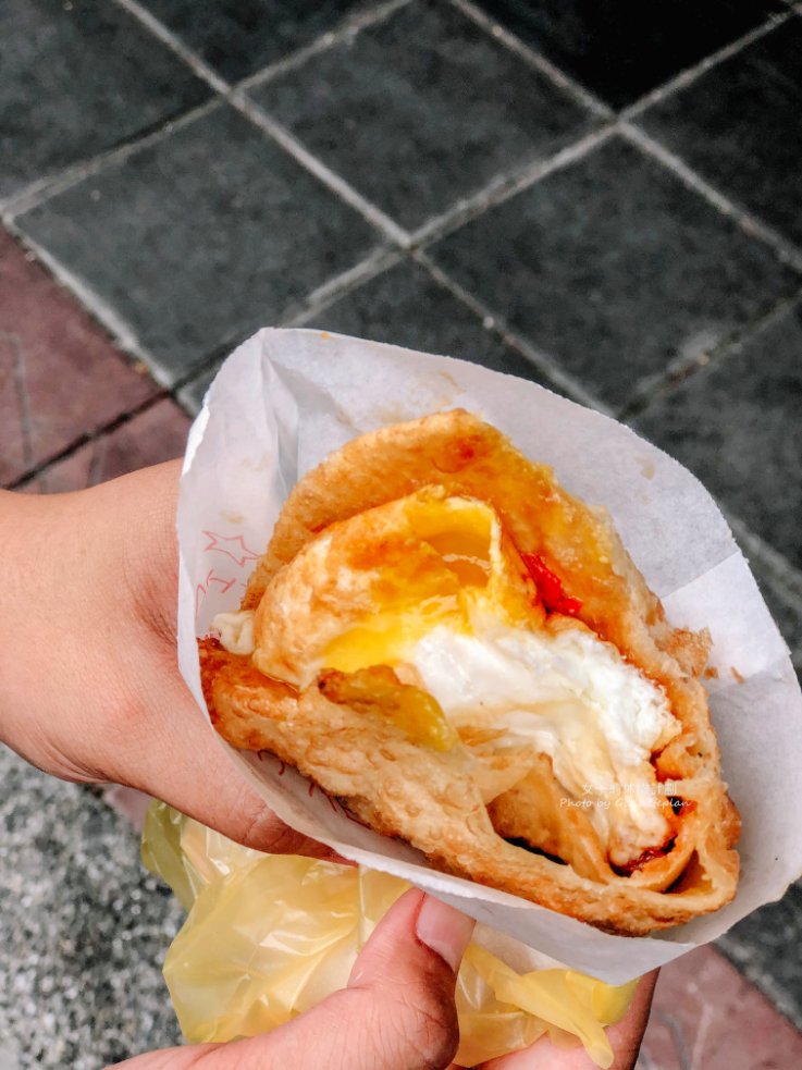 林記明禮路葱油餅，在地40年老店，超酥脆會爆漿炸蛋葱油餅(菜單) @女子的休假計劃