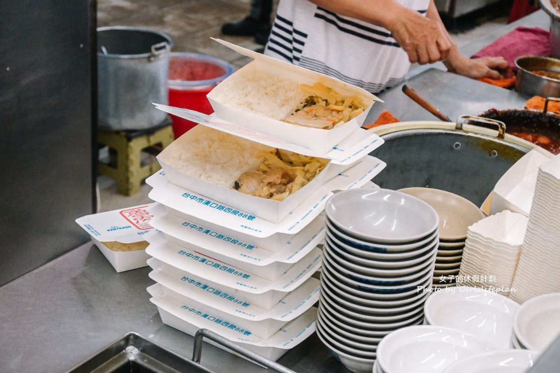 東興市魯肉義｜鄉民激推營業到凌晨五點超人氣滷肉飯店，酸菜免費吃(外帶) @女子的休假計劃