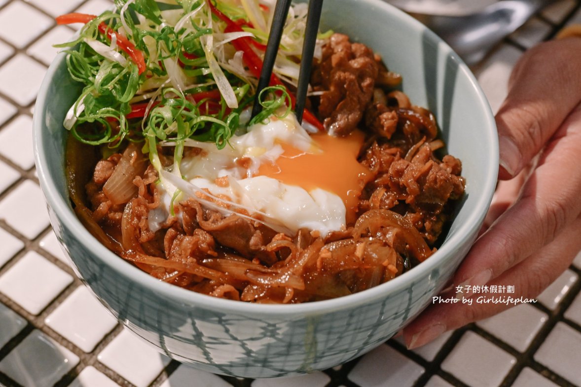 TAKU 牛丼專賣店｜人氣超夯深夜食堂一天只賣4.5小時(外帶) @女子的休假計劃