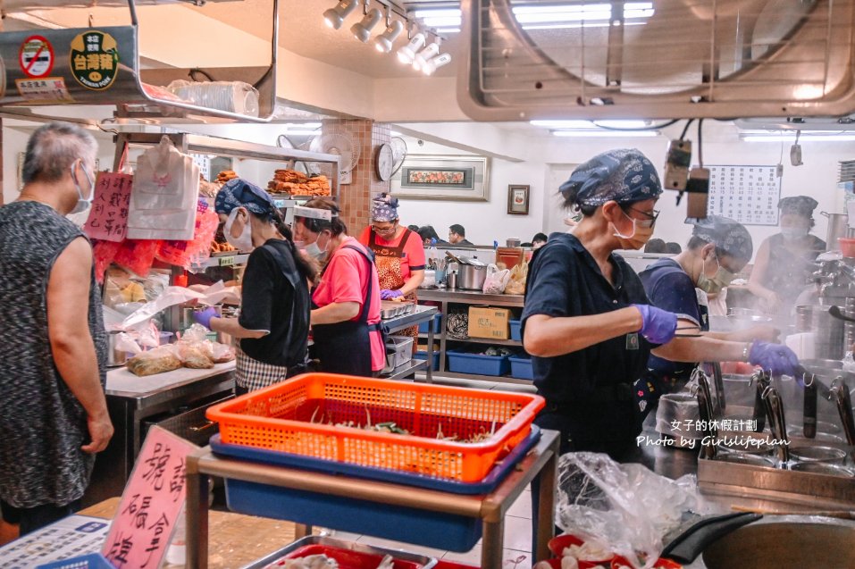 南勢角陽春麵｜在地30年要抽號碼牌人氣麵店滷味最受歡迎(外帶) @女子的休假計劃